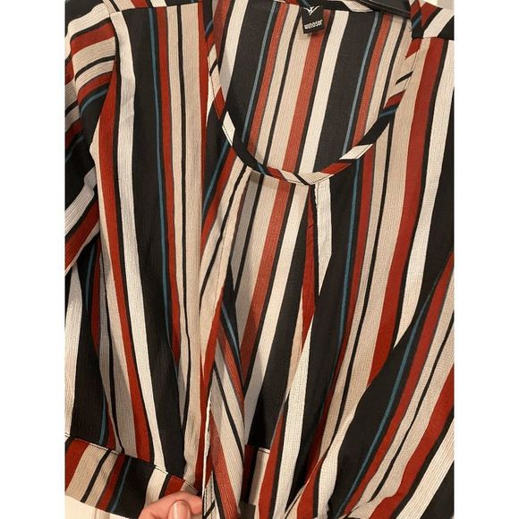☀️ Windsor Women Long Sleeve Tie Cropped Top Red Black & White Stripes Sz Small - Picture 5 of 5